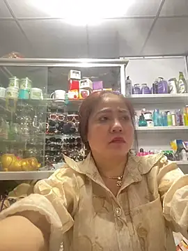 Snapshot of Cesywet chatting on 02-15-25, 02:04 Cesywet online show from 02-15-25, 02:04