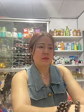 Snapshot of Cesywet chatting on 02-27-25, 02:32 Cesywet online show from 02-27-25, 02:32