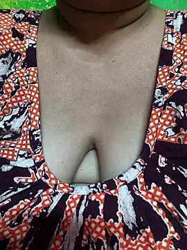 Snapshot of Rinki_Guptaa chatting on 03-22-25, 10:49 Rinki Guptaa online show from 03-22-25, 10:49