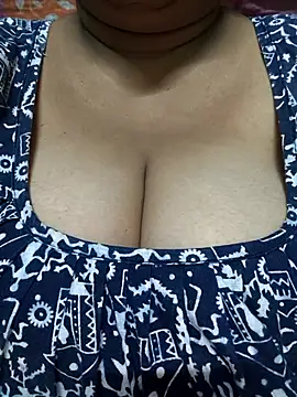 Snapshot of Rinki_Guptaa chatting on 09-18-25, 06:43 Rinki Guptaa online show from 09-18-25, 06:43