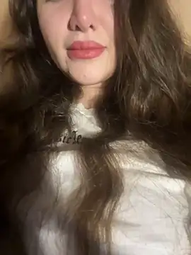 Snapshot of Elinatiranda chatting on 03-12-26, 12:17 Elinatiranda online show from 03-12-26, 12:17