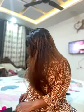 Hotty-Sana online show from 11-17-25, 04:57