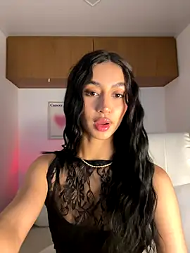 maddy bronw  online show from 10-28-25, 10:56