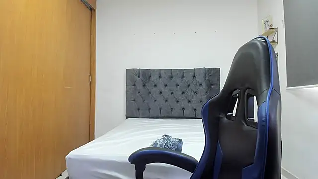 Samanthagax online show from 06-18-26, 04:55