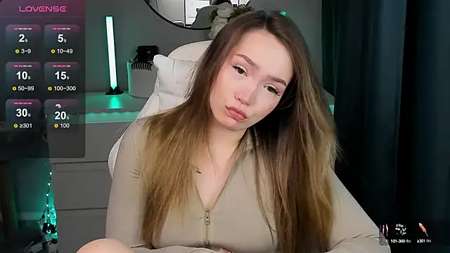 Snapshot of Evia_r0se chatting on 09-18-25, 06:10 Evia r0se online show from 09-18-25, 06:10