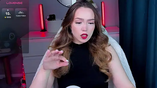 Snapshot of Evia_r0se chatting on 10-07-25, 12:02 Evia r0se online show from 10-07-25, 12:02