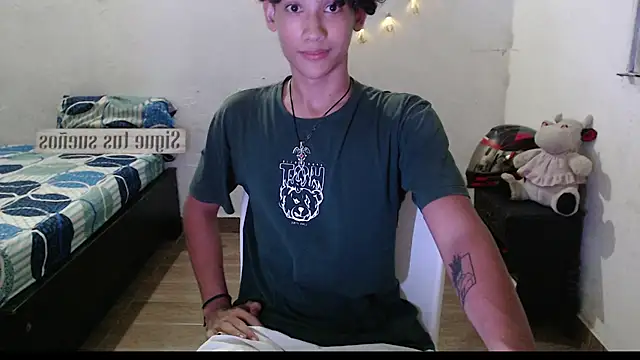 Snapshot of jake_willianss chatting on 12-22-24, 04:50 jake willianss online show from 12-22-24, 04:50