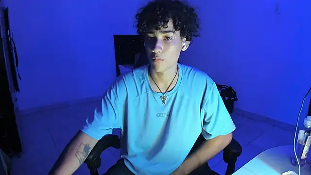 Snapshot of jake_willianss chatting on 09-21-25, 09:49 jake willianss online show from 09-21-25, 09:49