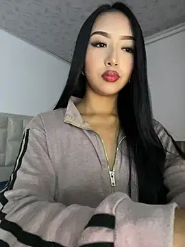 SOPHIACANDY19  online show from 07-01-26, 12:45