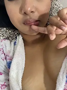 SOPHIACANDY19  online show from 07-11-26, 10:22