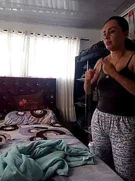 Snapshot of Samantha_Sullivan_ chatting on 01-27-25, 12:16 Samantha Sullivan online show from 01-27-25, 12:16