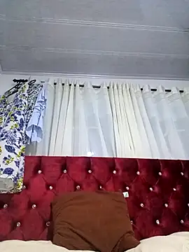 Snapshot of Samantha_Sullivan_ chatting on 02-28-25, 03:15 Samantha Sullivan online show from 02-28-25, 03:15