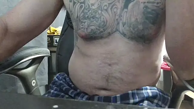 overaveragefreak4you online show from 02-04-25, 08:13