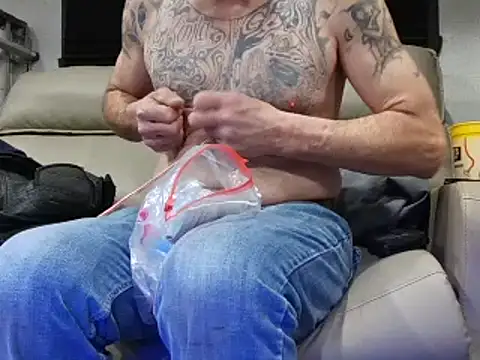 overaveragefreak4you online show from 02-10-25, 01:01