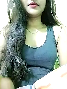 Snapshot of MISSQUEEN48 chatting on 01-22-25, 03:40 MISSQUEEN48 online show from 01-22-25, 03:40