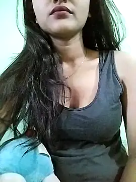 Snapshot of MISSQUEEN48 chatting on 03-05-25, 06:33 MISSQUEEN48 online show from 03-05-25, 06:33