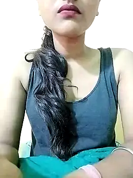 Snapshot of MISSQUEEN48 chatting on 03-17-25, 07:35 MISSQUEEN48 online show from 03-17-25, 07:35