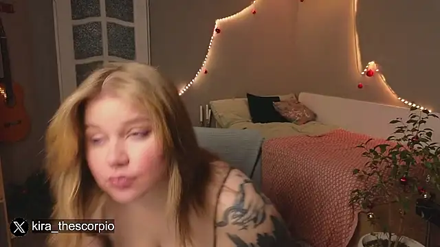 Kira Citro online show from 01-05-26, 11:08