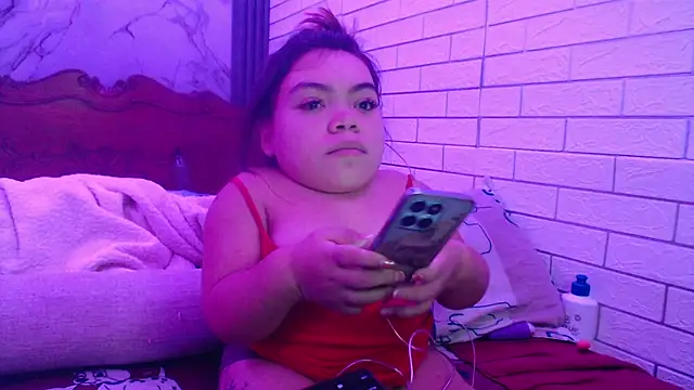 Michelle Brooks online show from 02-24-25, 05:33