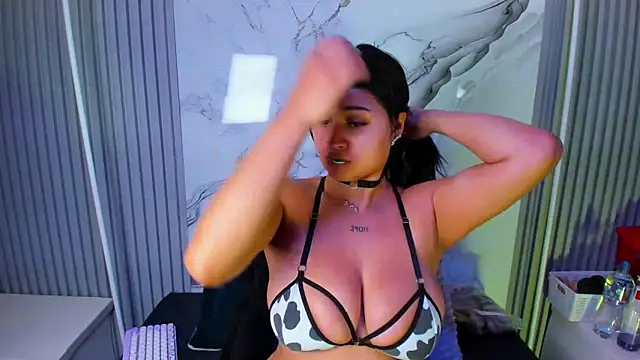 venusowen  online show from 05-19-26, 02:01