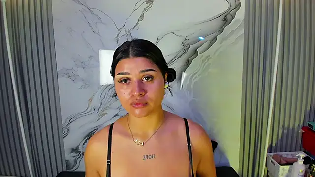 venusowen  online show from 07-04-26, 03:18