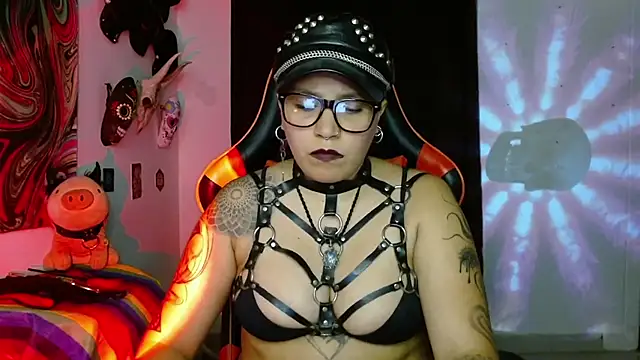 LilithSharon online show from 06-07-26, 05:27