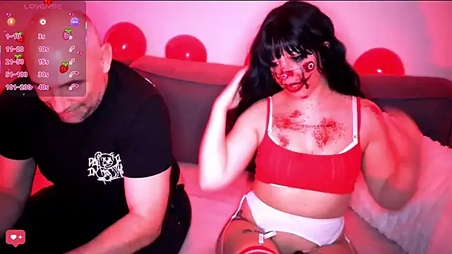 Snapshot of Angel-Devil666 chatting on 10-27-25, 08:35 Angel-Devil666 online show from 10-27-25, 08:35