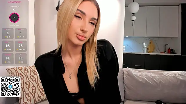 Snapshot of Danger_Bella chatting on 02-19-26, 07:21 Danger Bella online show from 02-19-26, 07:21