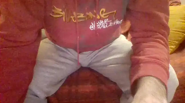 Snapshot of Ariete80s chatting on 03-02-25, 01:47 Ariete80s online show from 03-02-25, 01:47