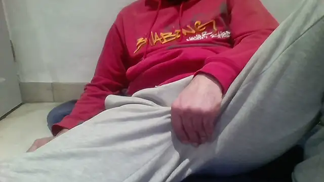 Snapshot of Ariete80s chatting on 03-02-25, 07:02 Ariete80s online show from 03-02-25, 07:02