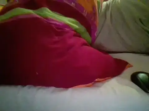 Snapshot of Ariete80s chatting on 03-18-25, 01:32 Ariete80s online show from 03-18-25, 01:32