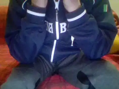 Snapshot of Ariete80s chatting on 03-19-25, 09:37 Ariete80s online show from 03-19-25, 09:37