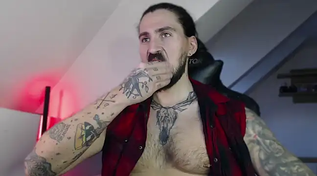 Snapshot of MateoHunk chatting on 01-06-25, 02:58 MateoHunk online show from 01-06-25, 02:58