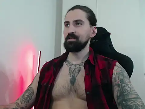 Snapshot of MateoHunk chatting on 02-03-26, 02:44 MateoHunk online show from 02-03-26, 02:44