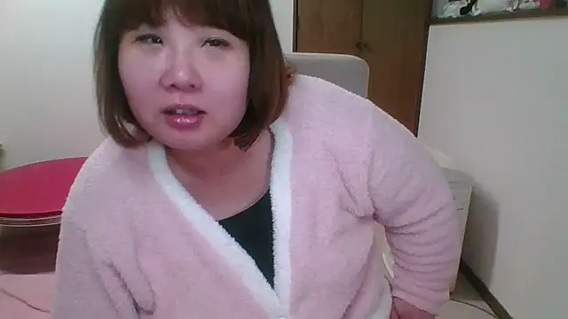 Snapshot of SAKU-RA-chan chatting on 02-25-26, 01:32 SAKU-RA-chan online show from 02-25-26, 01:32