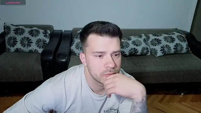 JohnnyStepBro online show from 04-29-26, 06:36