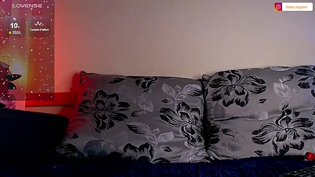 Snapshot of FoxRineHelen chatting on 12-04-24, 12:41 FoxRineHelen online show from 12-04-24, 12:41