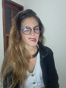 Snapshot of Hanny_24 chatting on 01-29-25, 08:18 Hanny 24 online show from 01-29-25, 08:18