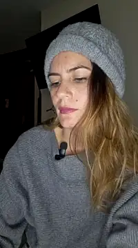 Snapshot of Hanny_24 chatting on 03-10-25, 10:48 Hanny 24 online show from 03-10-25, 10:48