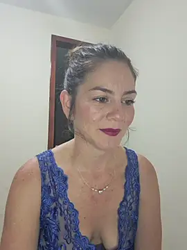 Snapshot of Hanny_24 chatting on 10-21-25, 08:48 Hanny 24 online show from 10-21-25, 08:48