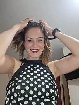 Snapshot of Hanny_24 chatting on 01-06-26, 02:32 Hanny 24 online show from 01-06-26, 02:32