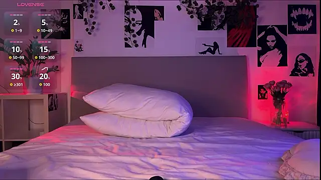 Lisa Moones online show from 02-26-26, 04:50