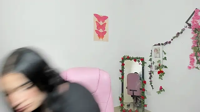 Emic  online show from 11-13-25, 04:06