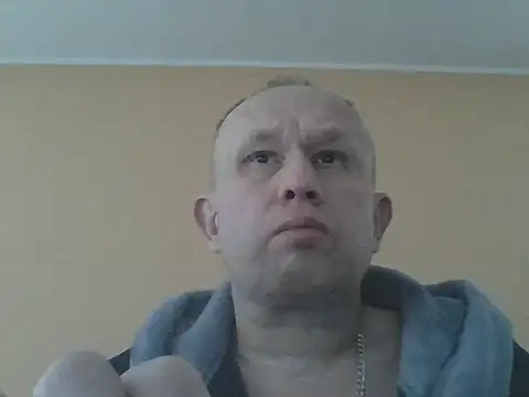 Snapshot of X46x chatting on 09-27-25, 05:12 X46x online show from 09-27-25, 05:12