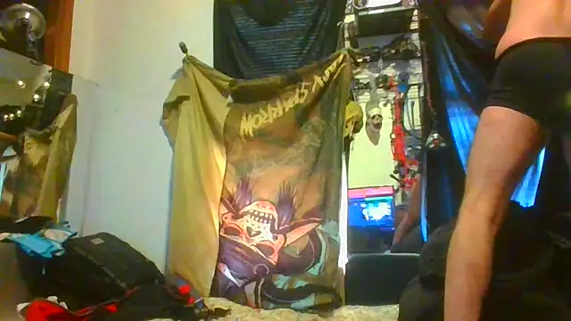 Snapshot of slinginbigD chatting on 01-02-25, 06:01 slinginbigD online show from 01-02-25, 06:01