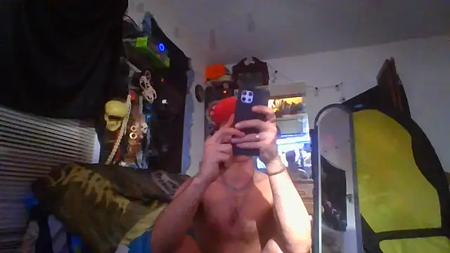 Snapshot of slinginbigD chatting on 01-14-25, 12:03 slinginbigD online show from 01-14-25, 12:03