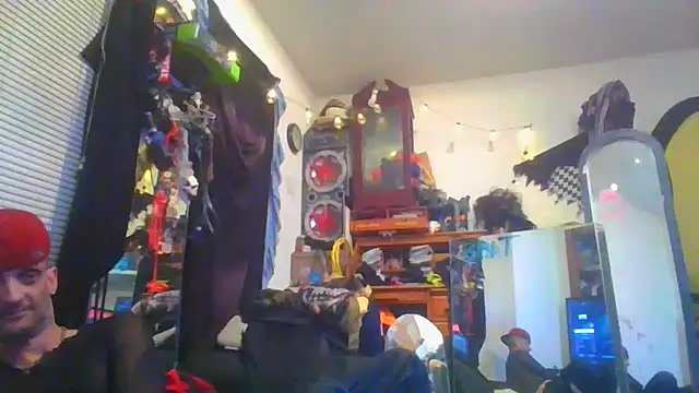 Snapshot of slinginbigD chatting on 01-31-25, 03:52 slinginbigD online show from 01-31-25, 03:52