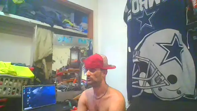 Snapshot of slinginbigD chatting on 02-08-25, 06:33 slinginbigD online show from 02-08-25, 06:33