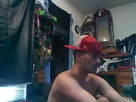 Snapshot of slinginbigD chatting on 03-08-25, 05:43 slinginbigD online show from 03-08-25, 05:43