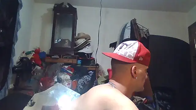 Snapshot of slinginbigD chatting on 09-13-25, 07:02 slinginbigD online show from 09-13-25, 07:02